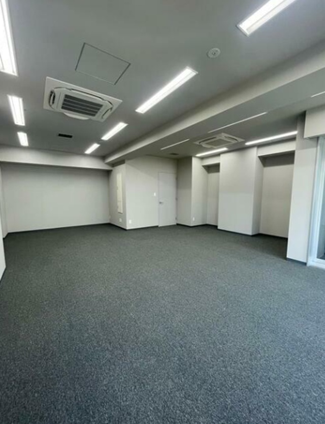 【貸店舗・事務所】SYLA中目黒3階　事務所仕様　中目黒