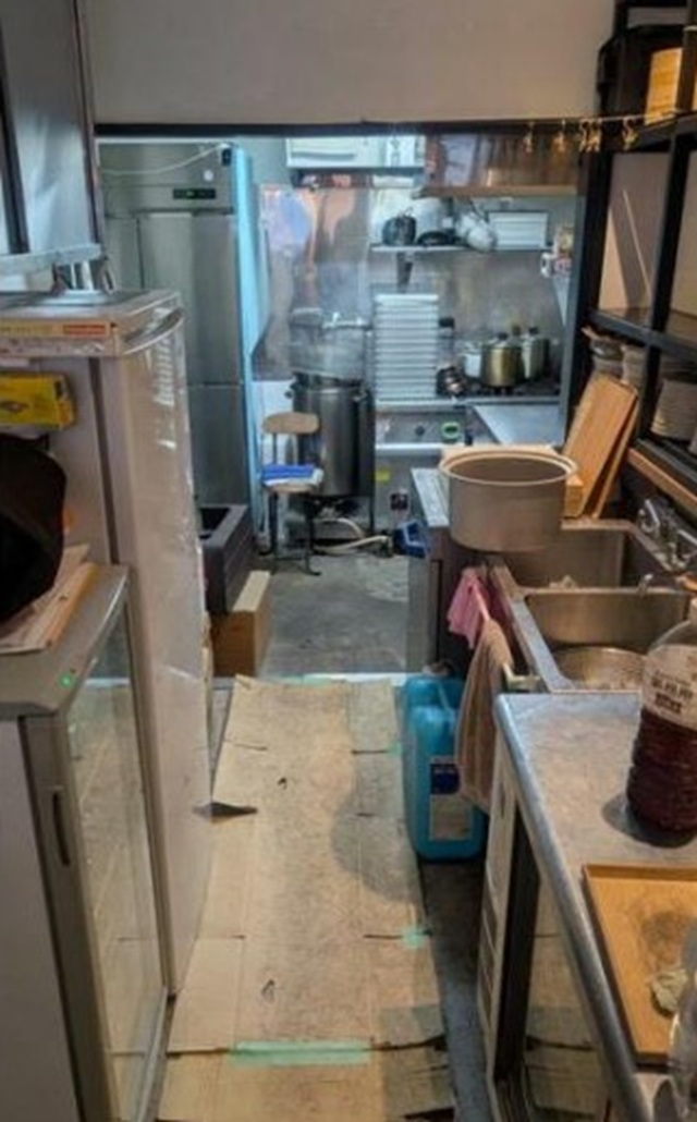 【貸店舗】S＆Sマリーンヨコハマ1階　台湾料理居抜き　横浜