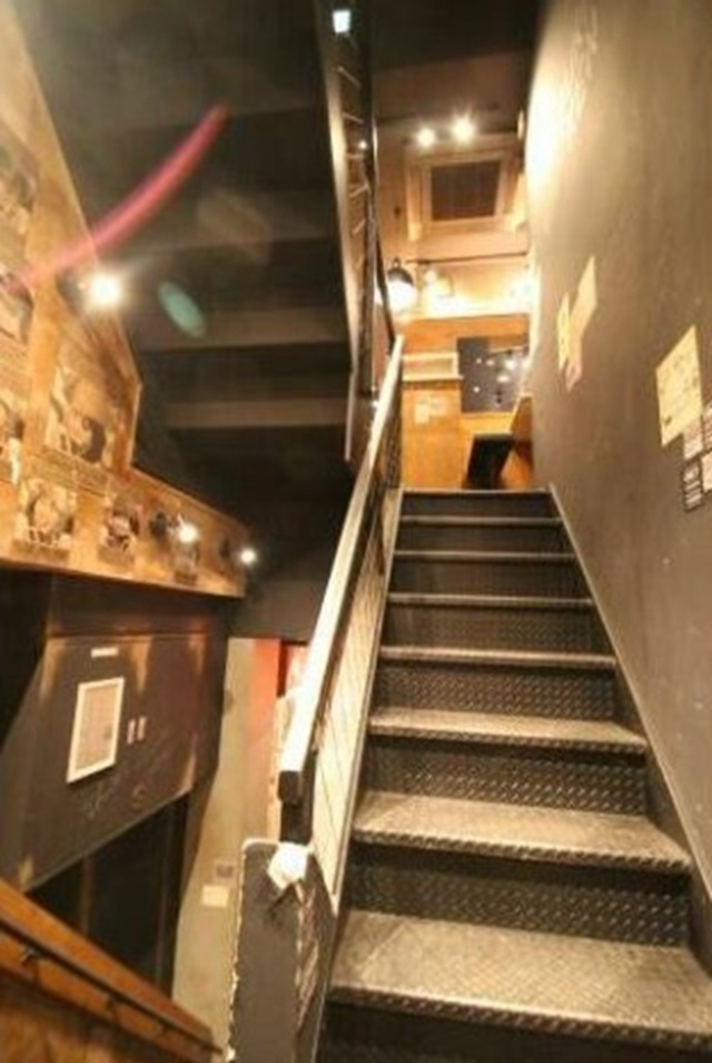 【貸店舗】正乃ビルB1-2F一括　居酒屋居抜き　綱島
