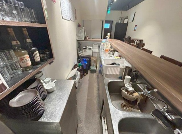 【貸店舗】森山ビル1階　居酒屋居抜き　神田