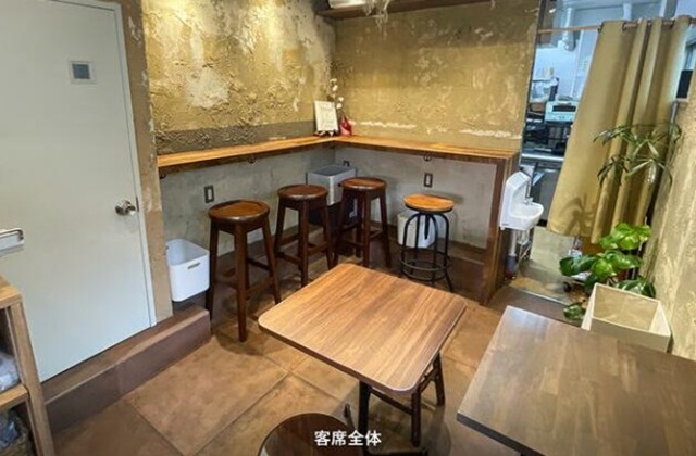 【貸店舗】アイビー代々木１階　カフェ居抜き　代々木